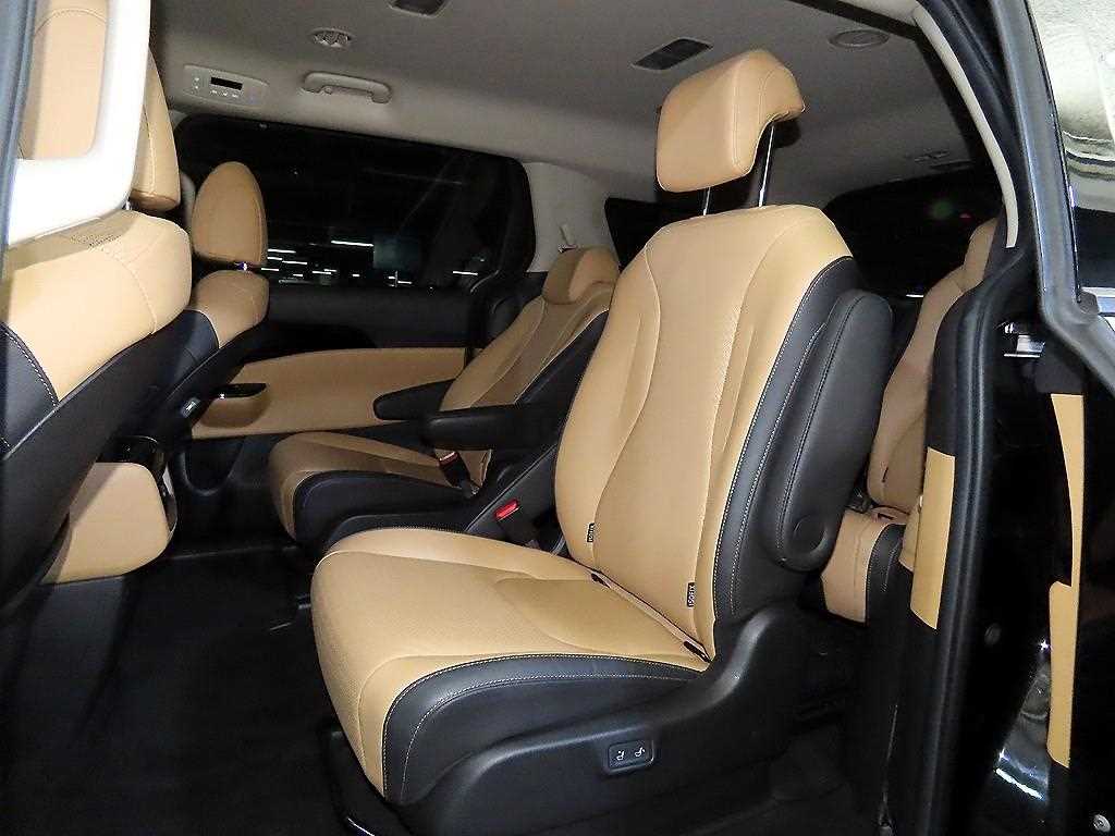 2021 Kia Carnival 4th - Miniatura 7