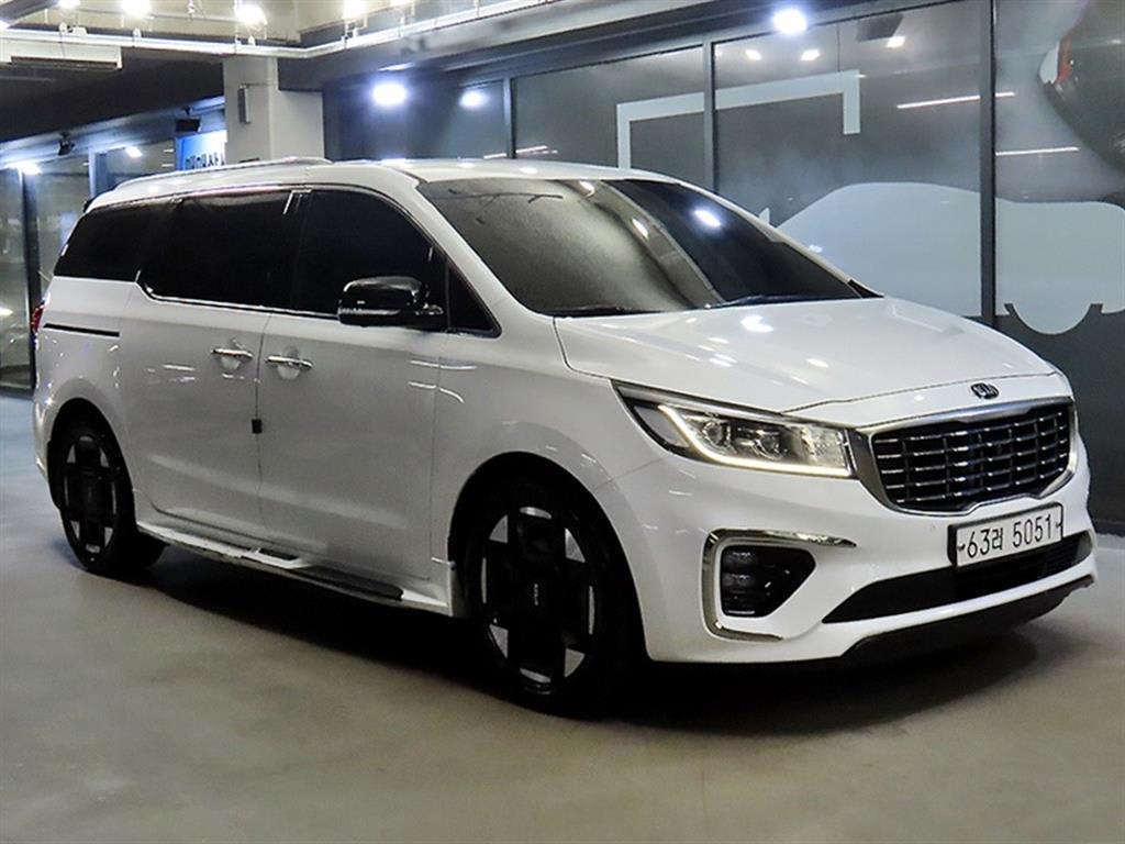 2019 Kia Carnival Diesel Blanco - Imagen 1