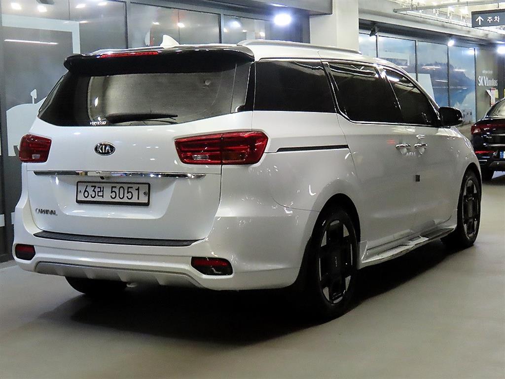 2019 Kia Carnival Diesel Blanco - Miniatura 4