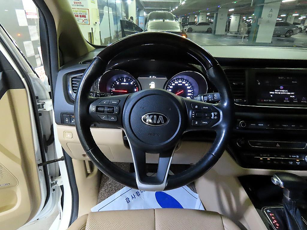 2019 Kia Carnival Diesel Blanco - Miniatura 9