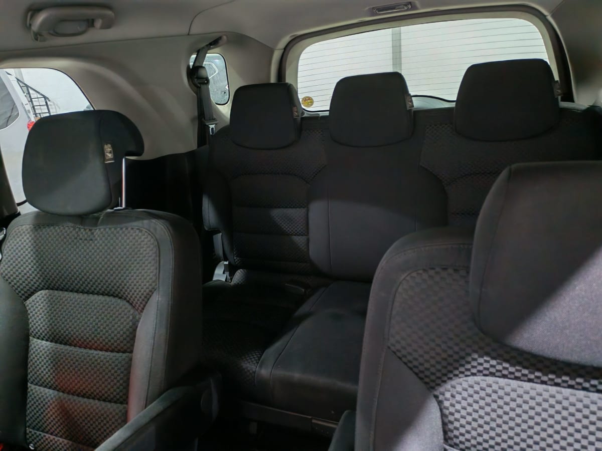 2018 SsangYong Stavic - Miniatura 8