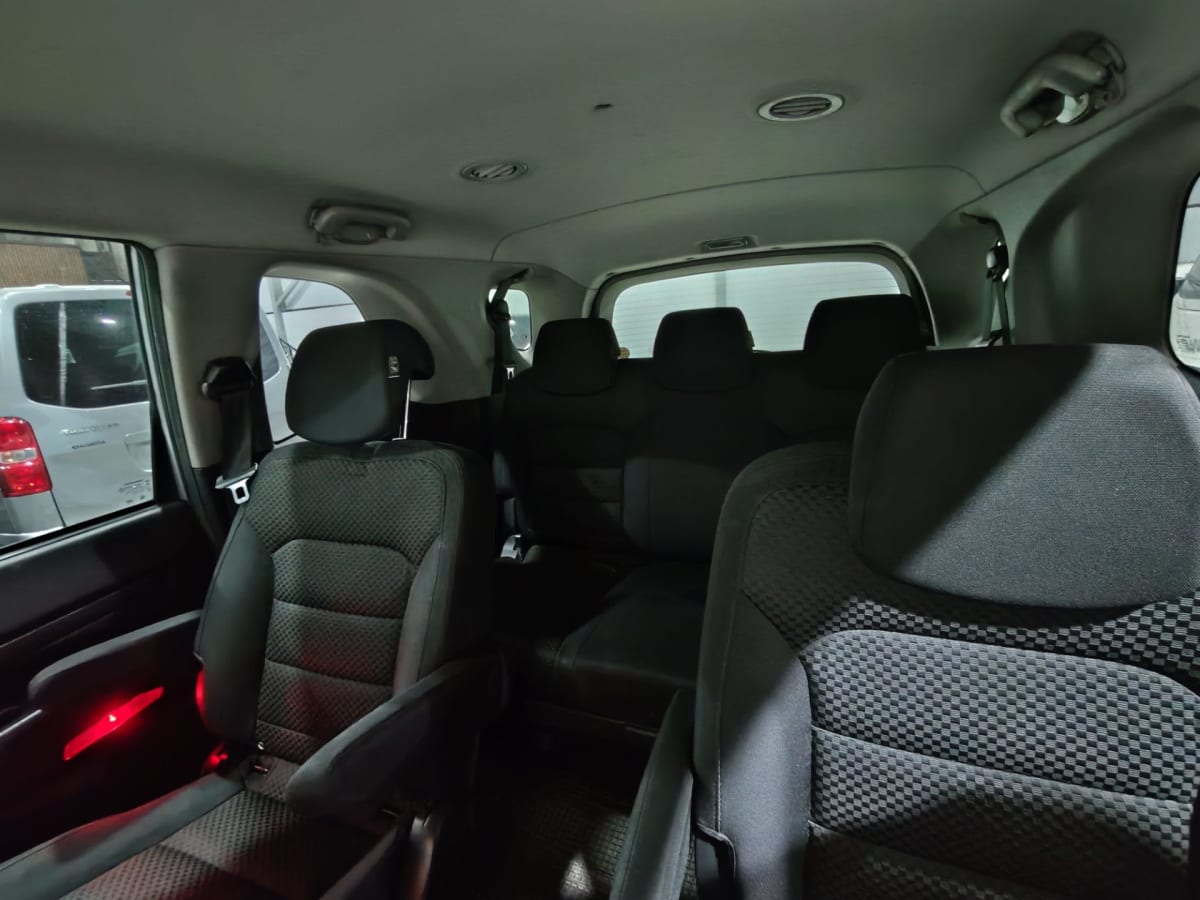 2018 SsangYong Stavic - Miniatura 9
