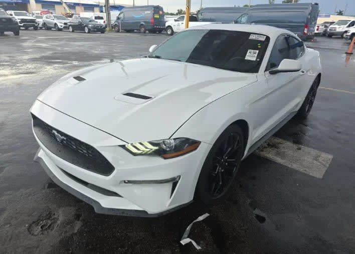 2022 Ford Mustang EcoBoost Blanco - Imagen 1
