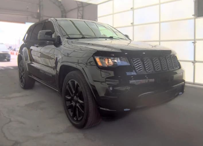 2019 Jeep Grand Cherokee Altitude Negro - Miniatura 4