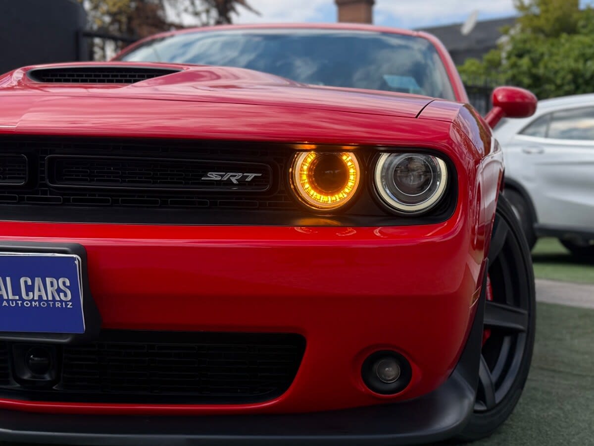 2019 Dodge CHALLENGER 6.4 Rojo - Miniatura 4