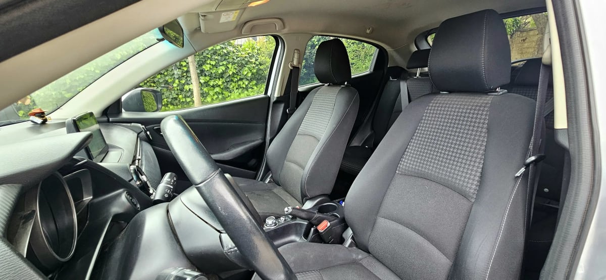 2019 Mazda 2 sport V Plata - Miniatura 6