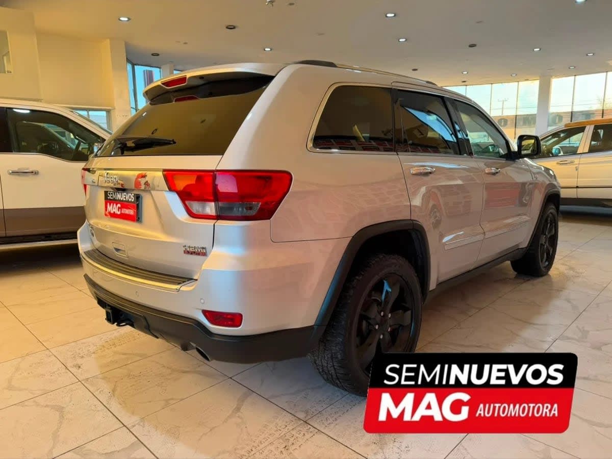 2012 Jeep Grand Cherokee OVERLAND Gris - Miniatura 2