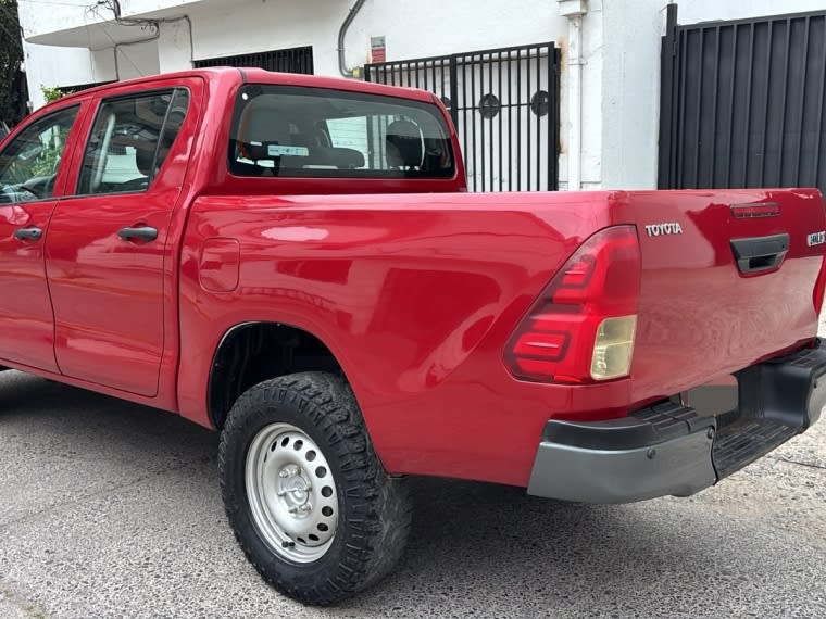 2021 TOYOTA HILUX Dcab - Miniatura 5