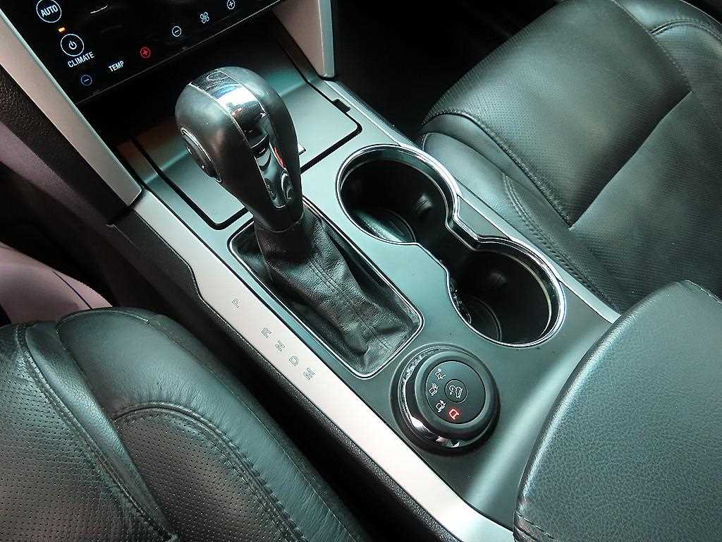 2015 Ford Explorer 3.5 Negro - Miniatura 10