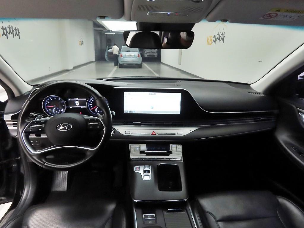 2020 Hyundai Grandeur IG Negro - Miniatura 6