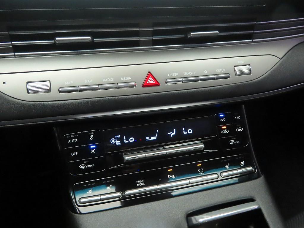 2020 Hyundai Grandeur IG Negro - Miniatura 9