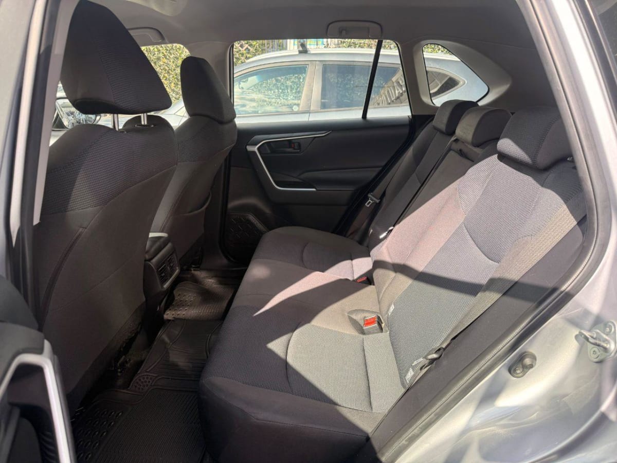 2021 Toyota RAV4 2.0 - Miniatura 5