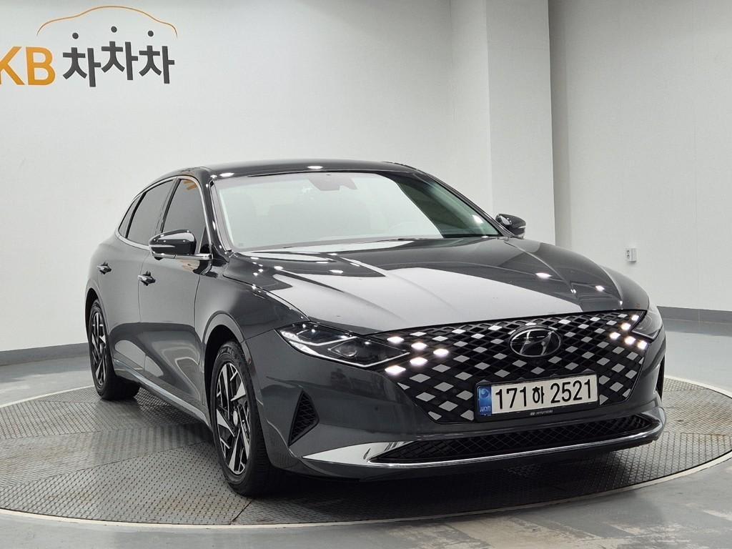 2023 Hyundai Grandeur IG Gris - Miniatura 2