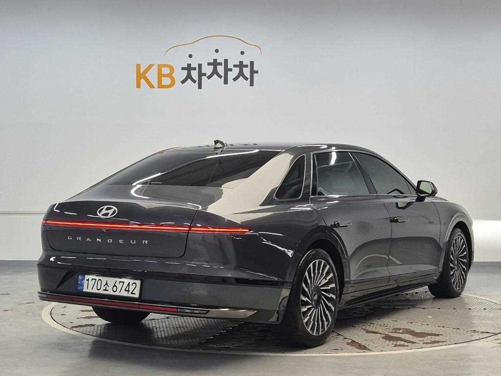 2023 Hyundai Grandeur Hybrid Gris - Miniatura 3