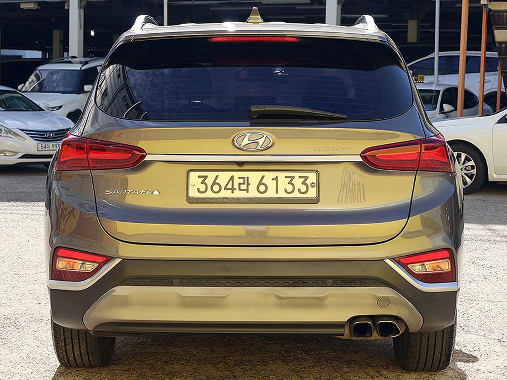 2020 Hyundai Santa Fe TM Gris - Miniatura 3