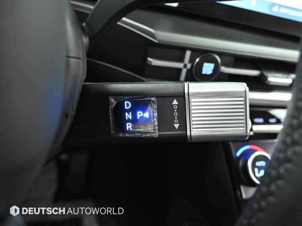 2024 Hyundai Santa Fe MX5 Gris - Miniatura 9