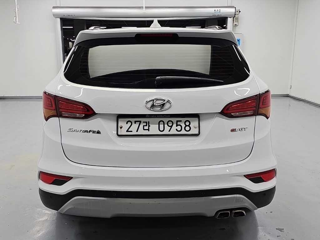 2016 Hyundai Santa Fe The Blanco - Miniatura 3