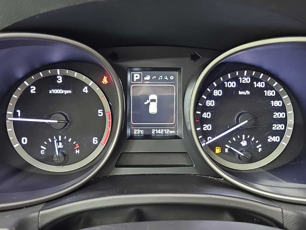 2016 Hyundai Santa Fe The Blanco - Miniatura 6