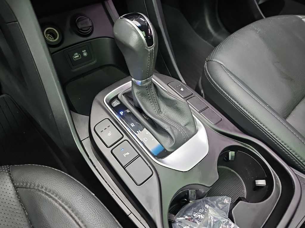 2016 Hyundai Santa Fe The Blanco - Miniatura 8