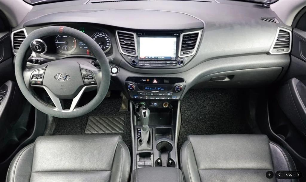 2017 Hyundai Tucson Diesel Gris - Miniatura 7