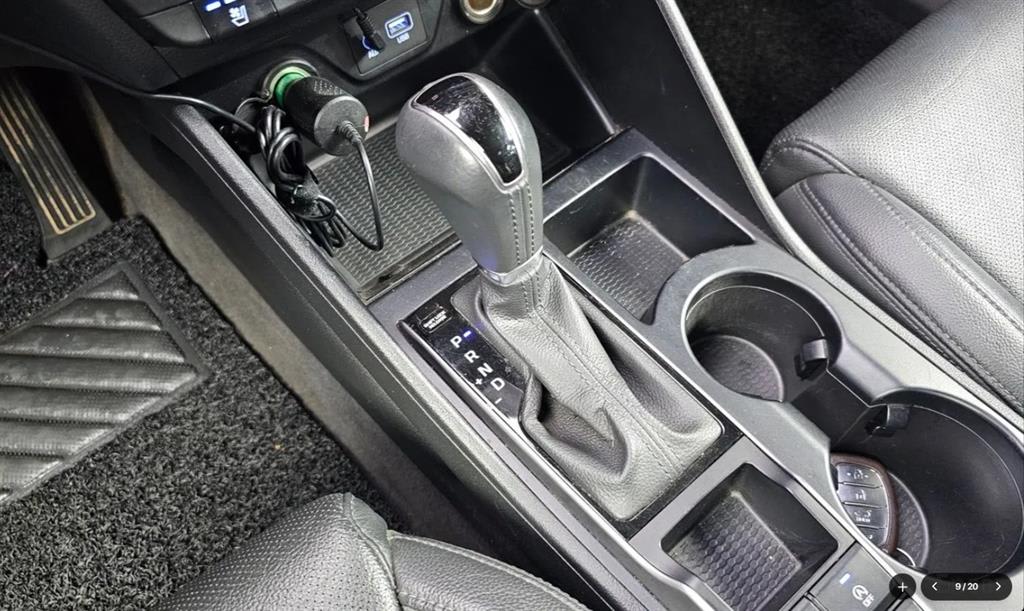 2017 Hyundai Tucson Diesel Gris - Miniatura 9