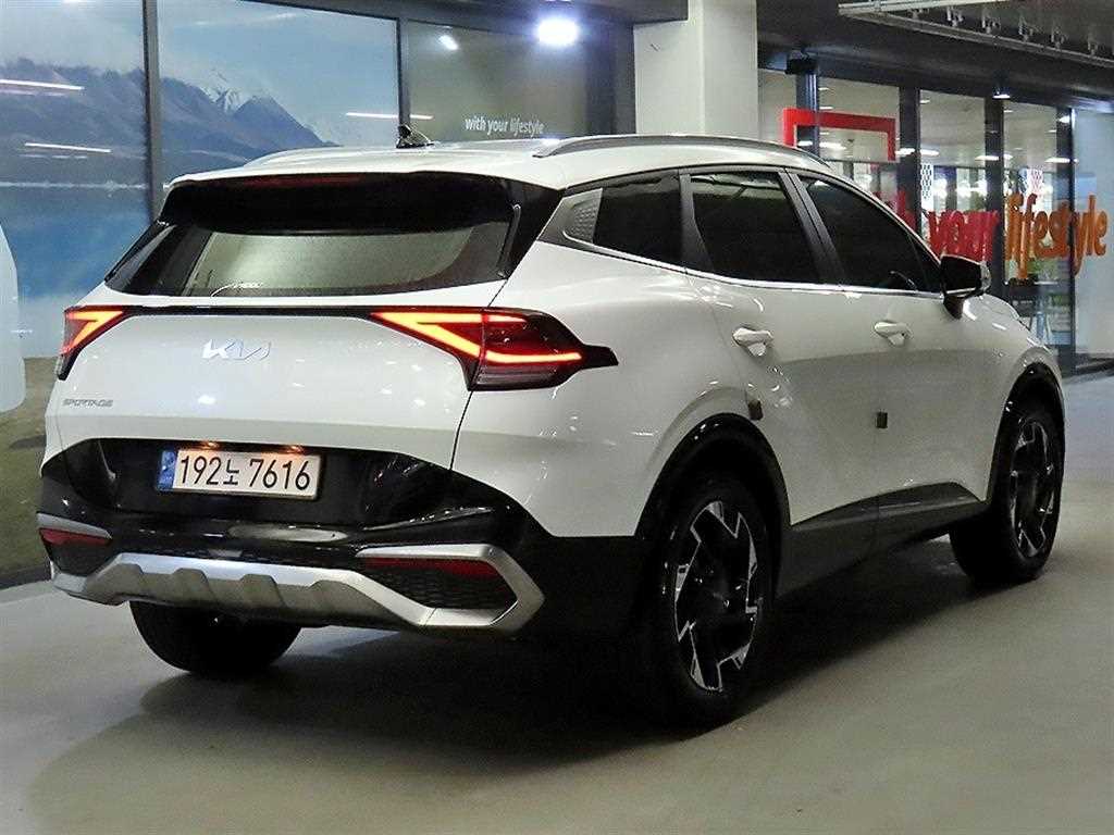 2023 Kia Sportage 1.6 Blanco - Miniatura 4