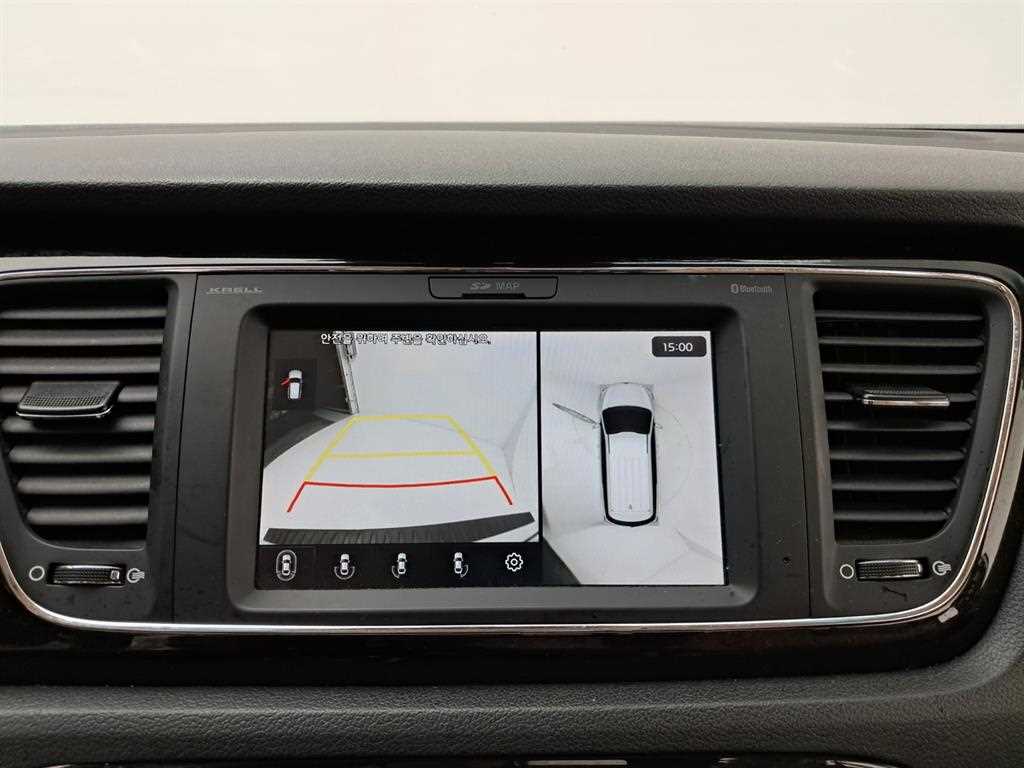 2019 Kia Carnival Gasoline Blanco - Miniatura 10