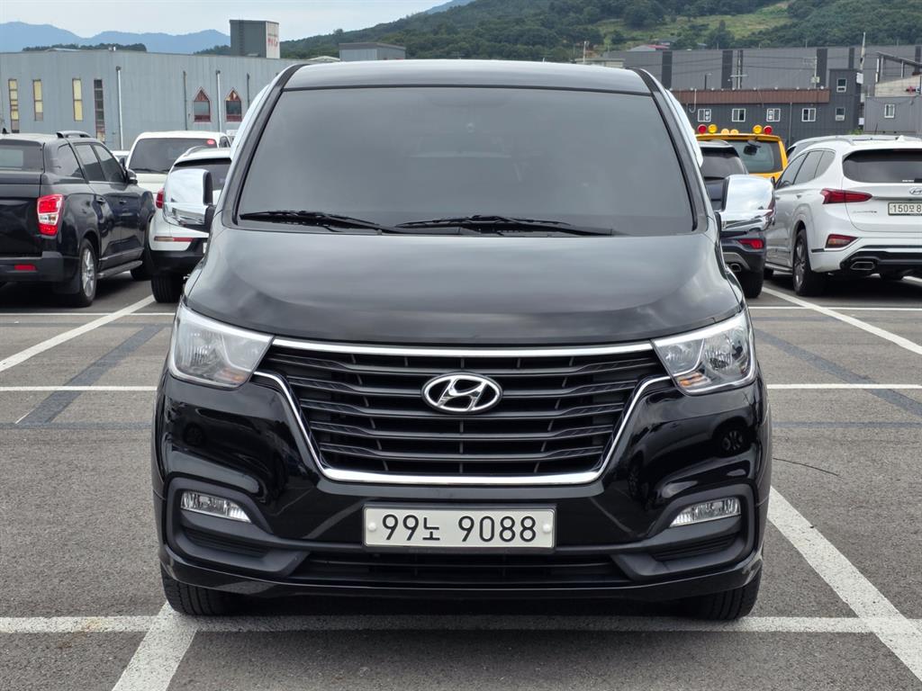 2018 Hyundai Starex Ref 426963 Diesel Negro - Imagen 1