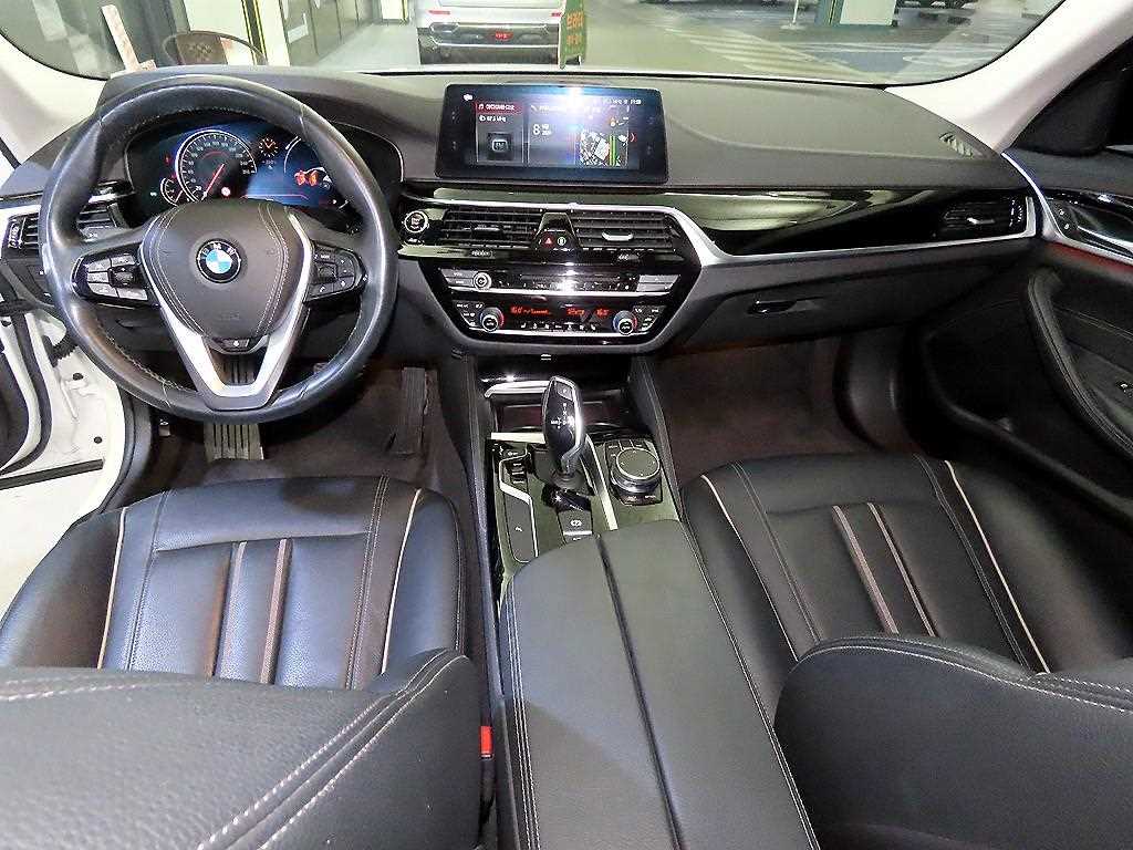 2018 BMW Serie 5 5 Series Ref 427030 Gasoline Blanco - Miniatura 10