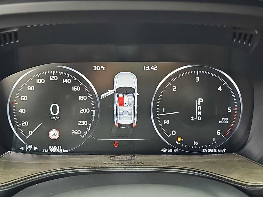 2019 Volvo XC60 (2nd Blanco - Miniatura 6