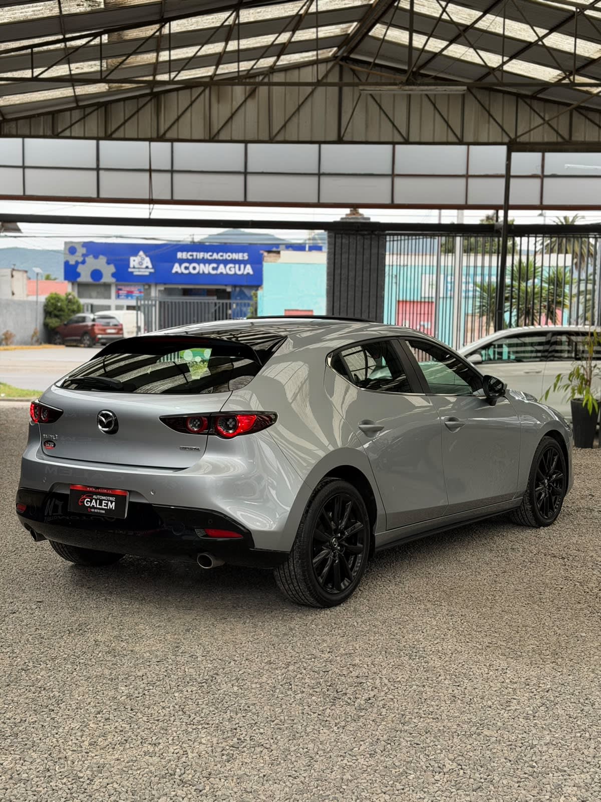 2022 Mazda 3 3 Plata - Miniatura 4