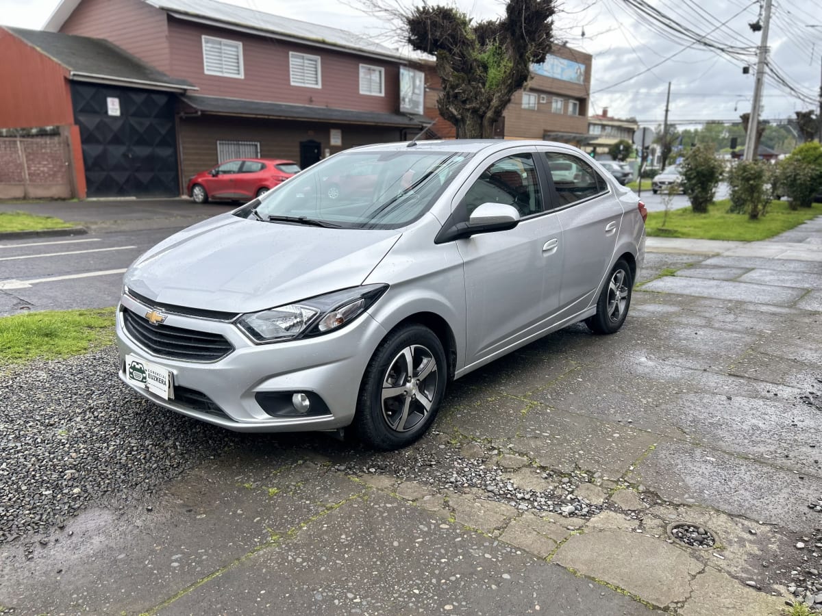 2020 Chevrolet Prisma LTZ Gris - Miniatura 3