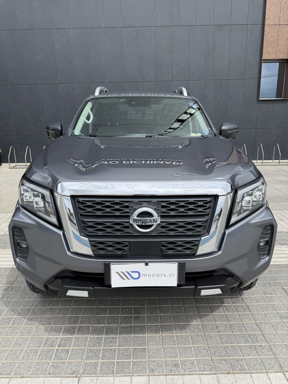2025 Nissan Navara LE - Miniatura 2