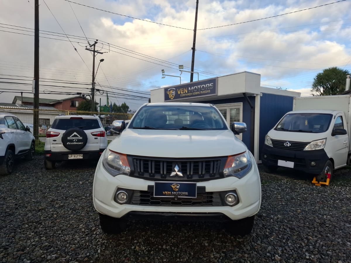 2019 Mitsubishi L200 Blanco - Imagen 1