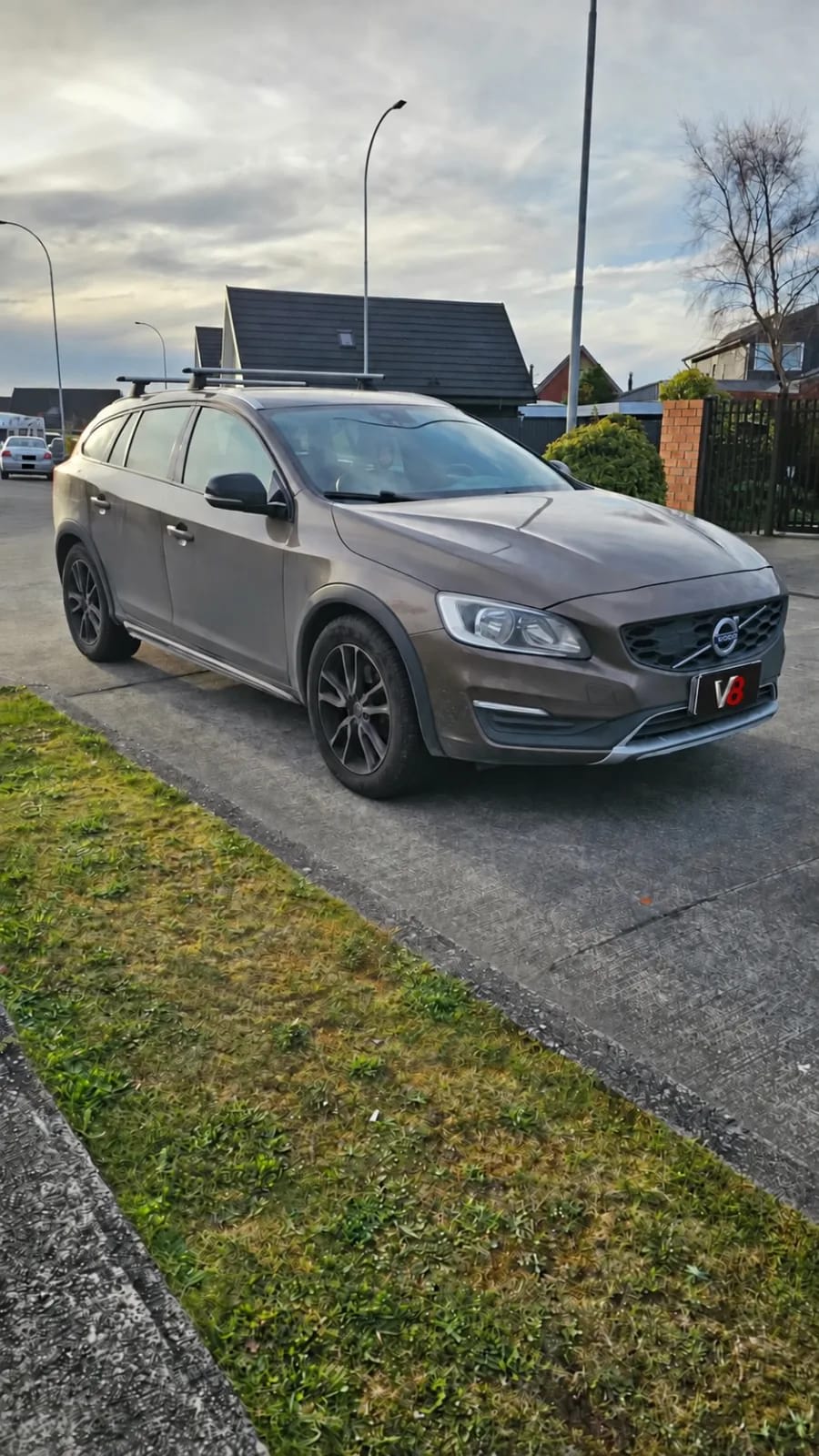 2017 Volvo V60 Cross Country D4 AWD Café - Miniatura 3