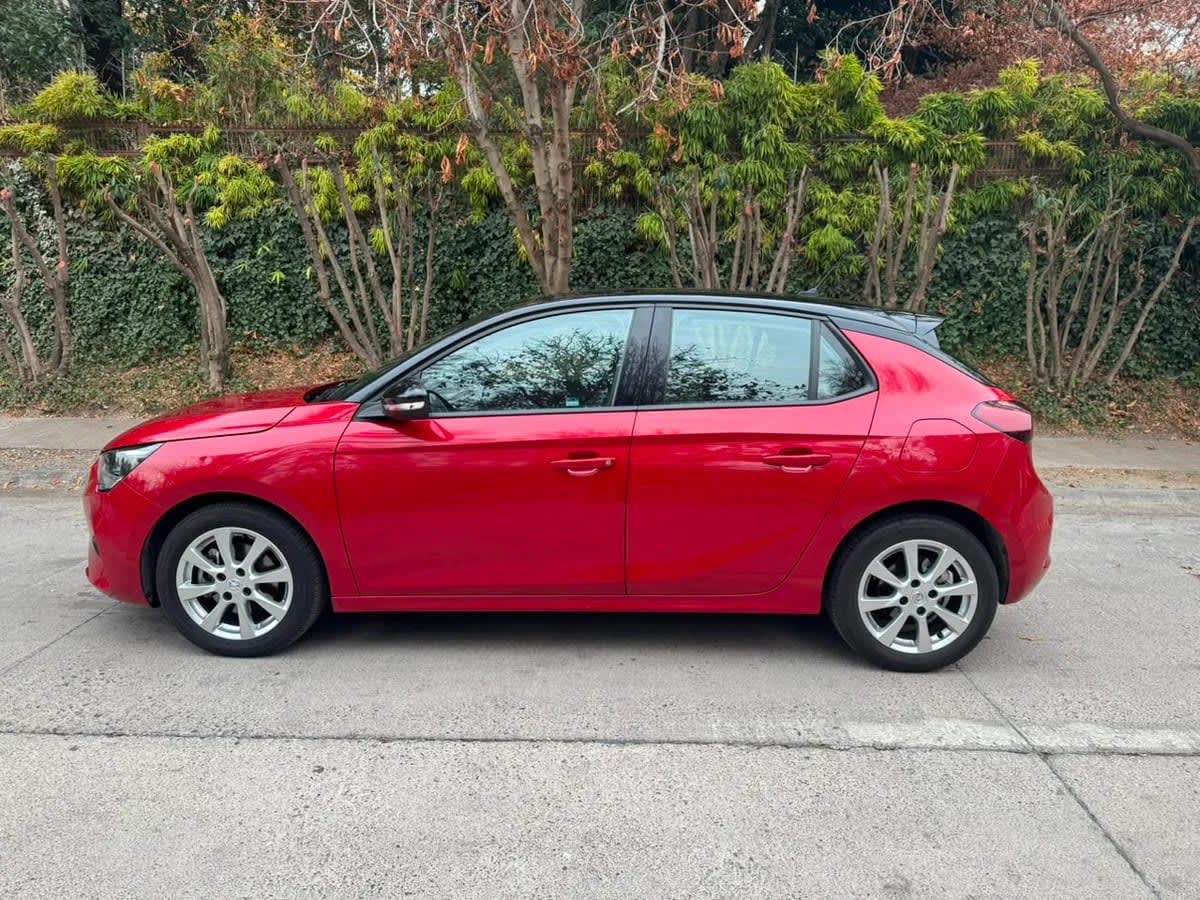 2023 Opel Corsa 1.5T Rojo - Miniatura 5