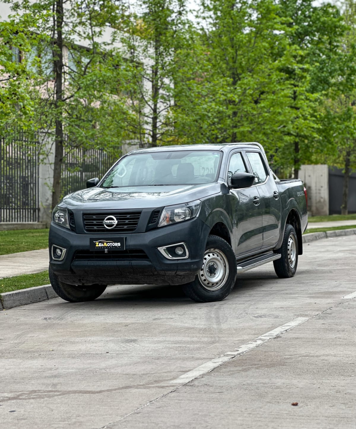 2021 Nissan NP300 2.3 - Imagen 1