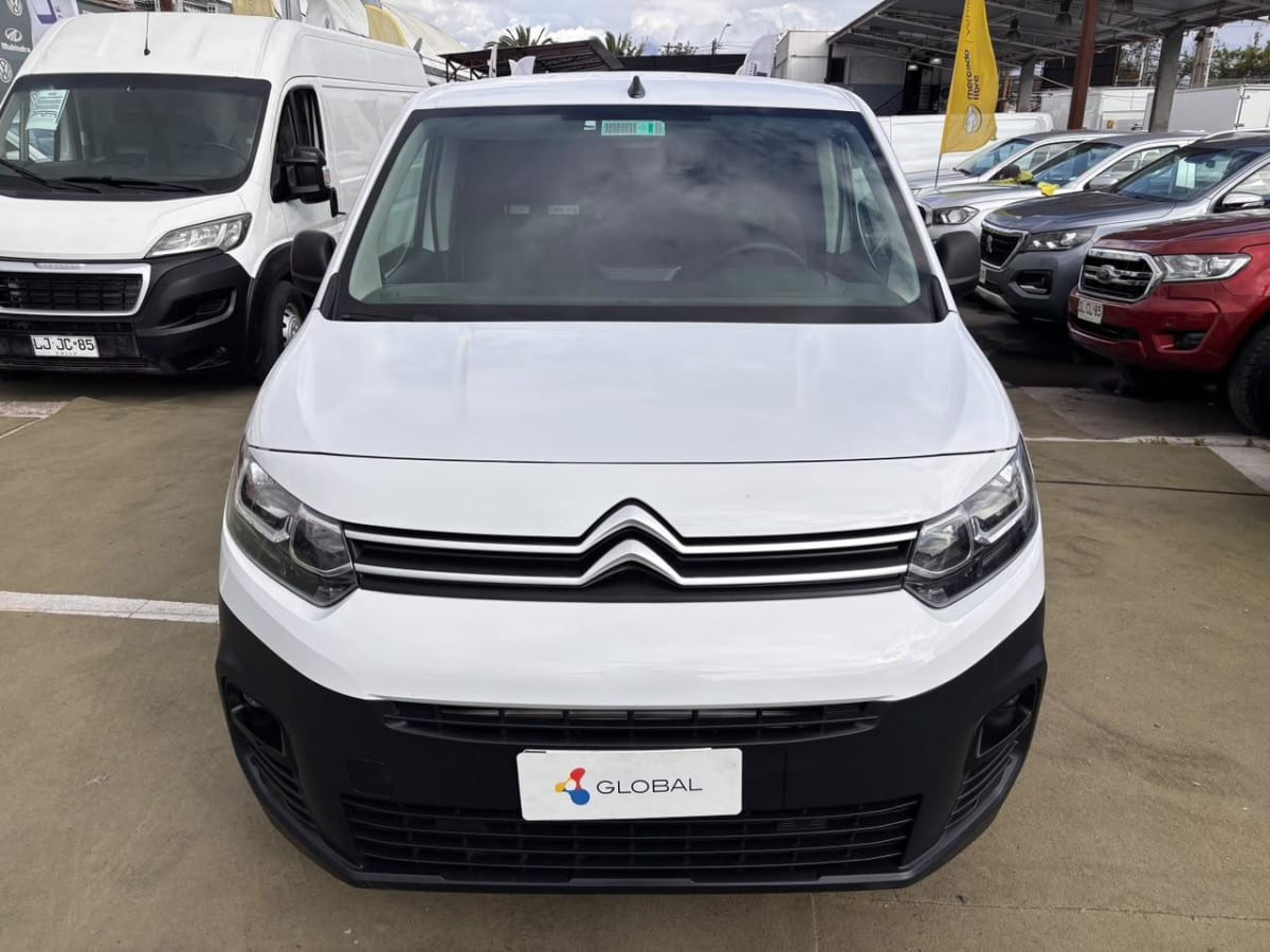 2024 Citroën Berlingo Blanco - Miniatura 2