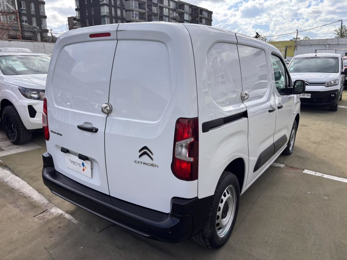 2024 Citroën Berlingo Blanco - Miniatura 8