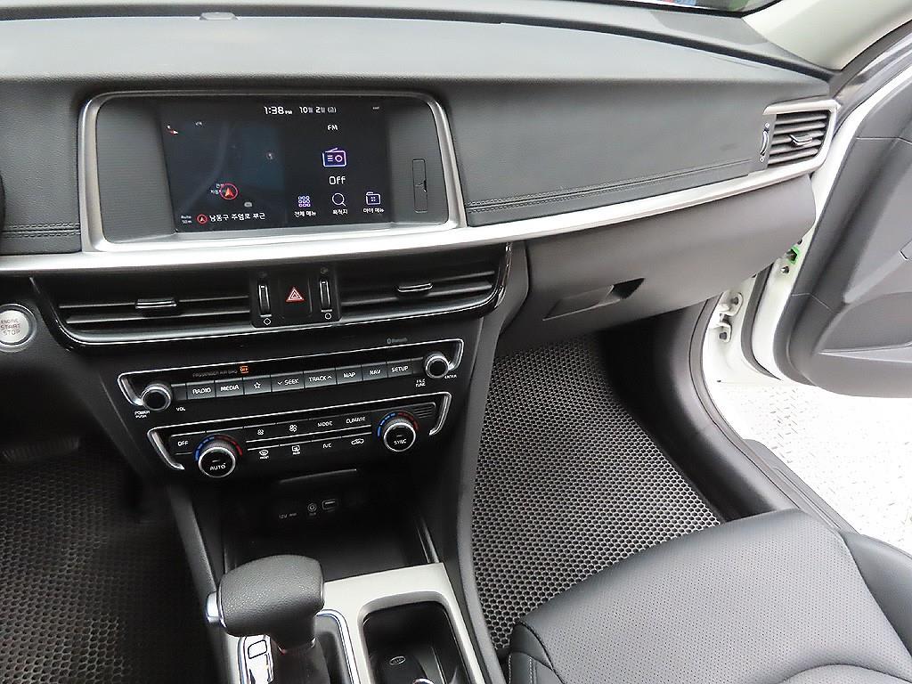 2020 Kia K5 2nd Blanco - Miniatura 7