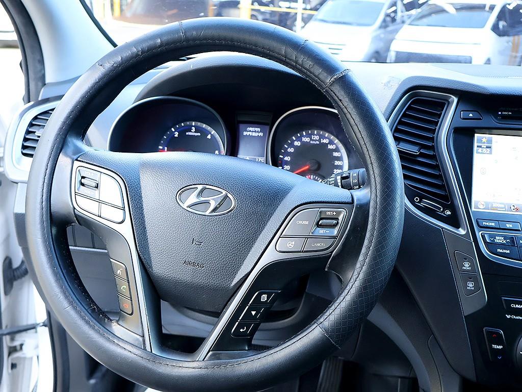 2013 Hyundai Santa Fe DM Blanco - Miniatura 8