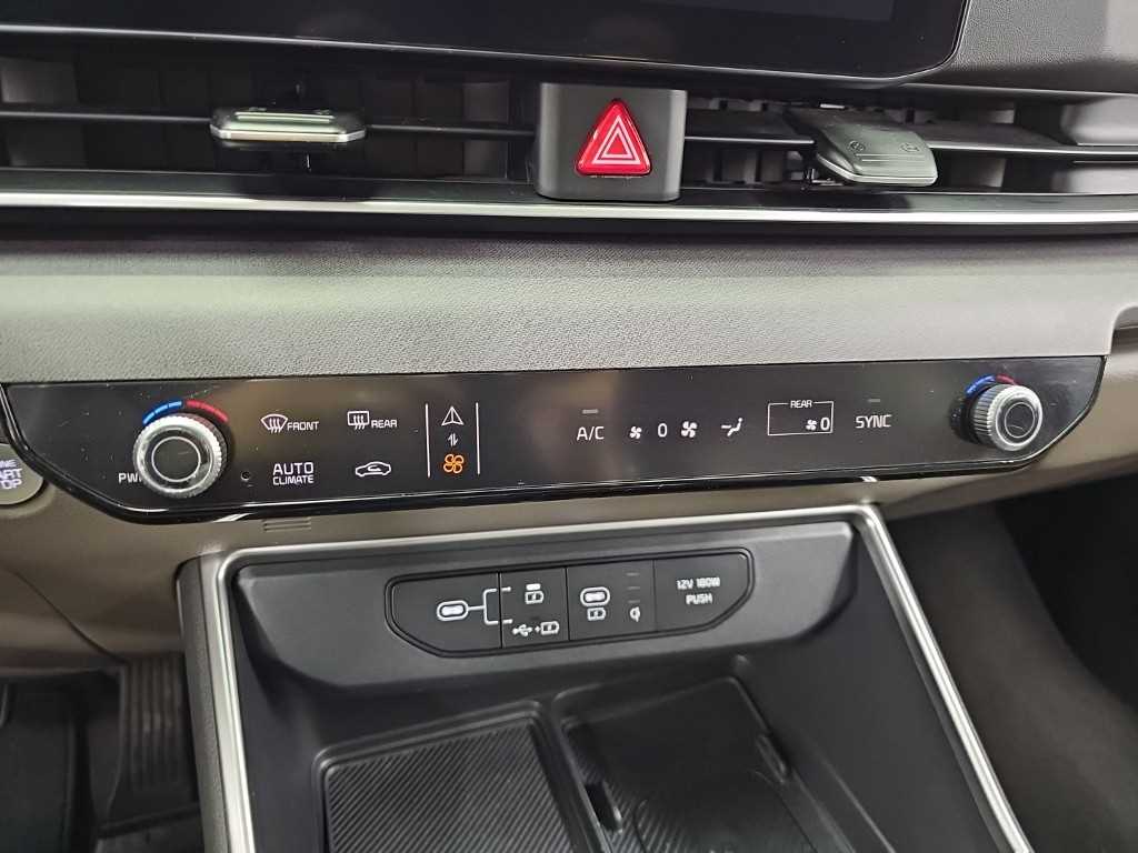 2024 KIA Carnival Ref 427451 Diesel Negro - Miniatura 10