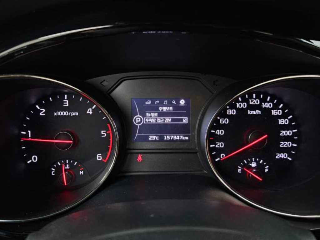 2018 Kia Carnival Diesel - Miniatura 8