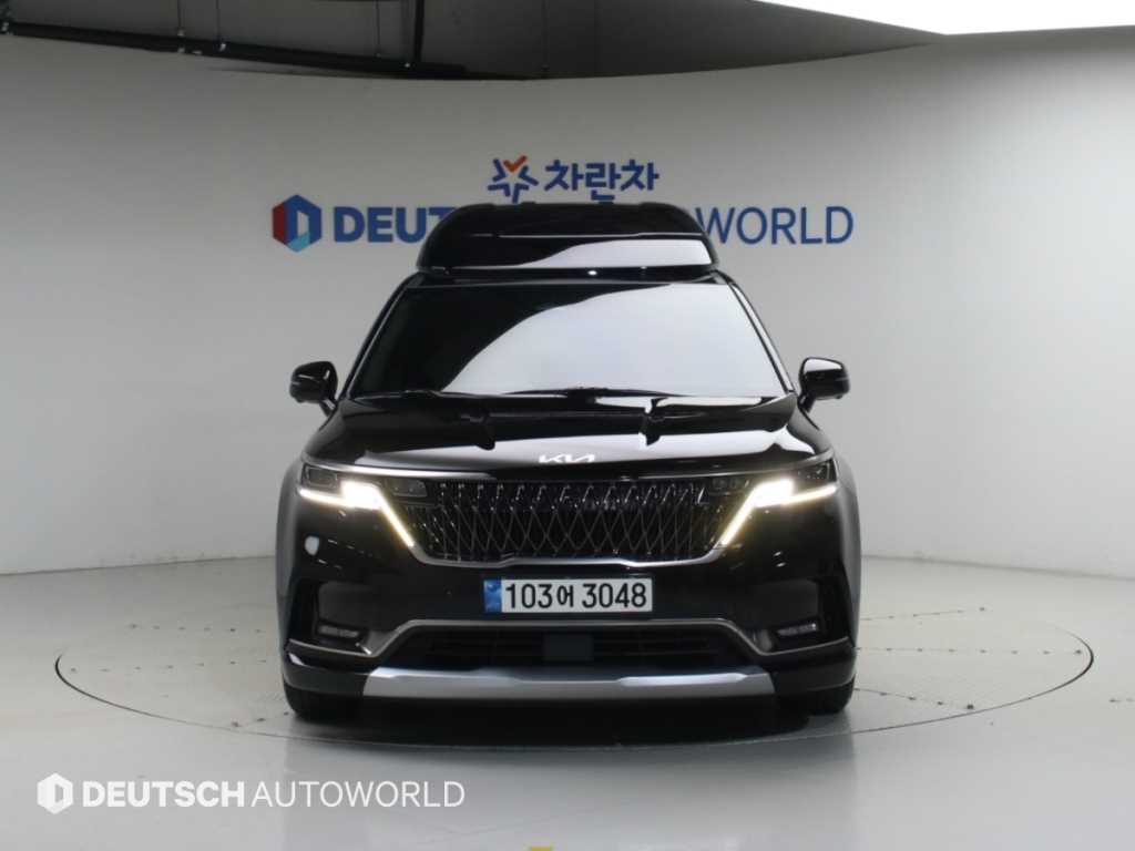 2022 Kia Carnival 4th Negro - Miniatura 3