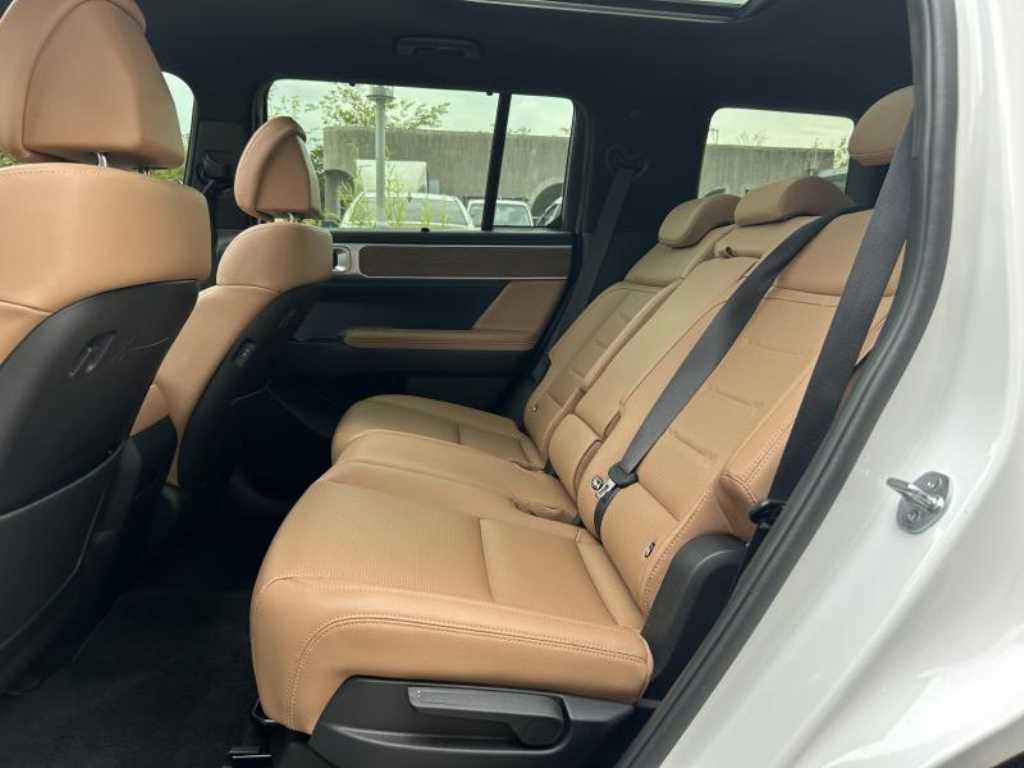 2024 Hyundai Santa Fe Hybrid Blanco - Miniatura 10