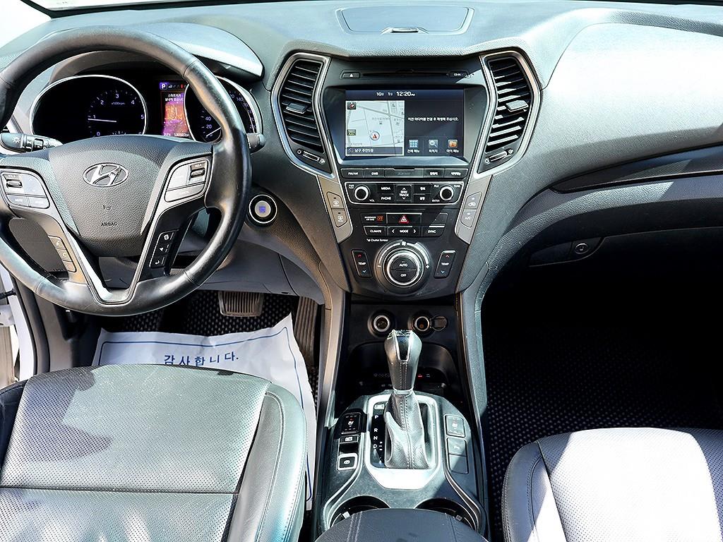 2016 Hyundai Santa Fe The Blanco - Miniatura 5