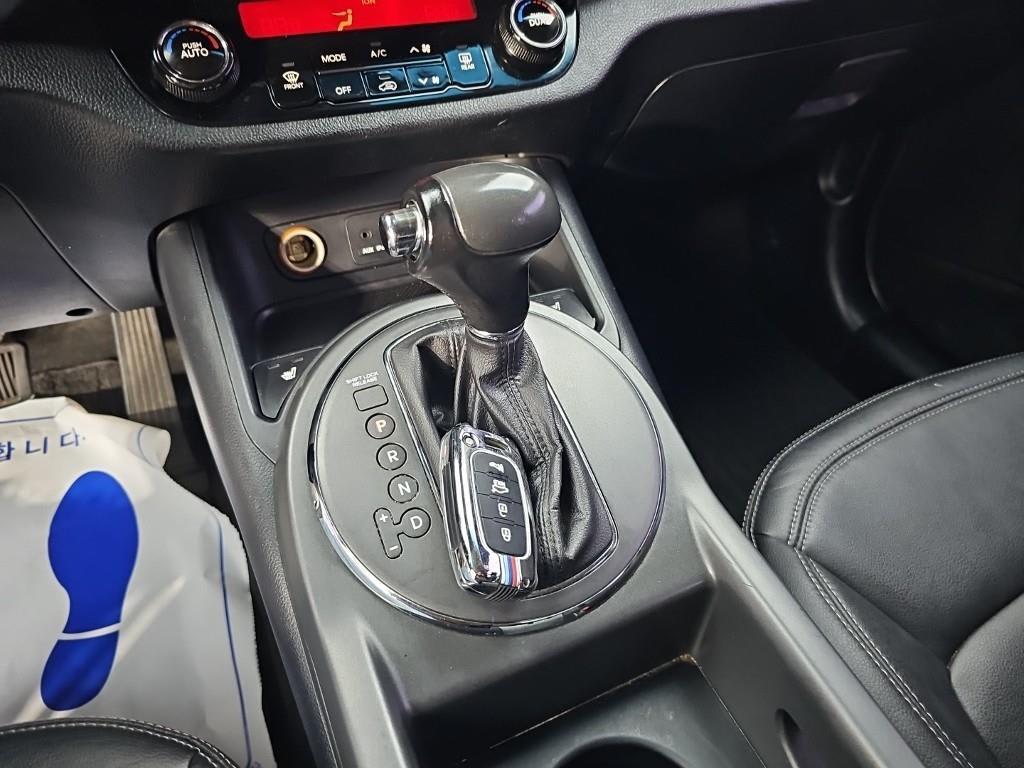 2013 KIA Sportage Ref 427342 Diesel Plata - Miniatura 8