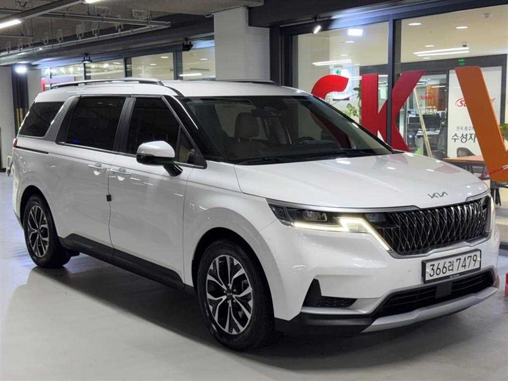 2023 Kia Carnival 4th Blanco - Miniatura 2