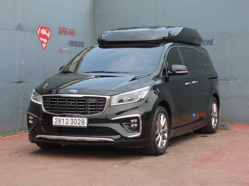 2019 Kia Carnival Diesel Negro - Imagen 1
