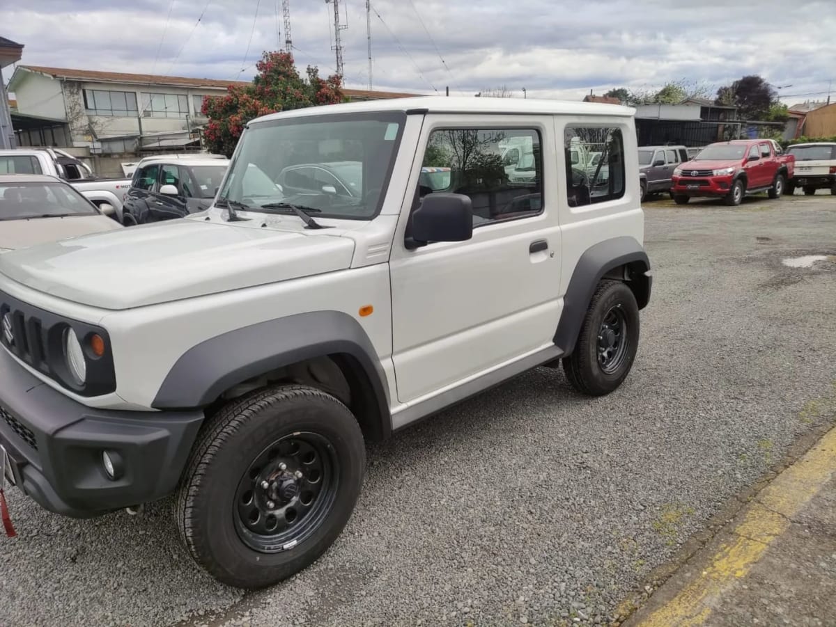 2025 Suzuki Jimny 1.5 - Miniatura 8